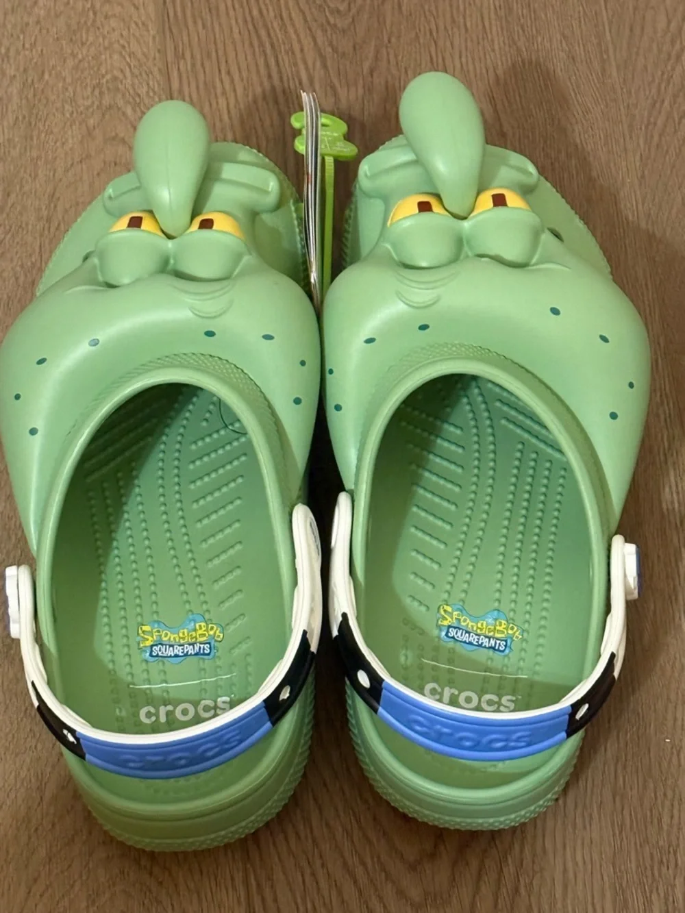 BRAND NEW Crocs x SpongeBob Squidward Clog – COLLECTIBLE DROP (Women’s 8) - Picture 2 of 7